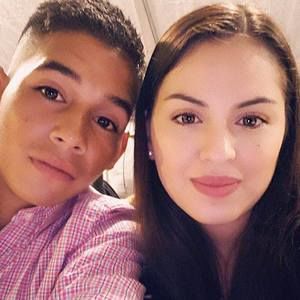 Meet your Posher, Carolina